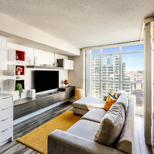  Apartment Beautiful By Cn Tower Canada